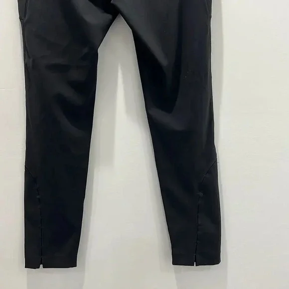 Free People Movement High Rise Black Leggings size Large with side Pockets - Picture 7 of 10